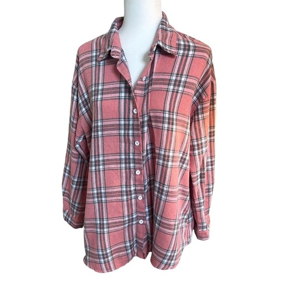 Tops - Pink Flannel Button-down Women’s size Medium